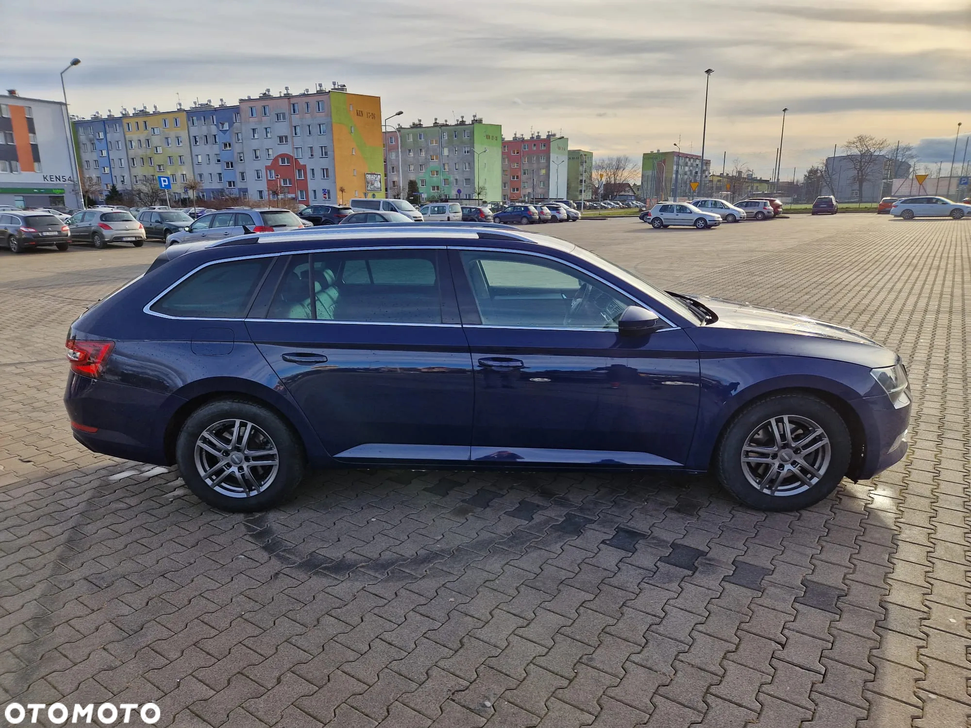 Skoda Superb 2.0 TDI 4x4 Active DSG - 3