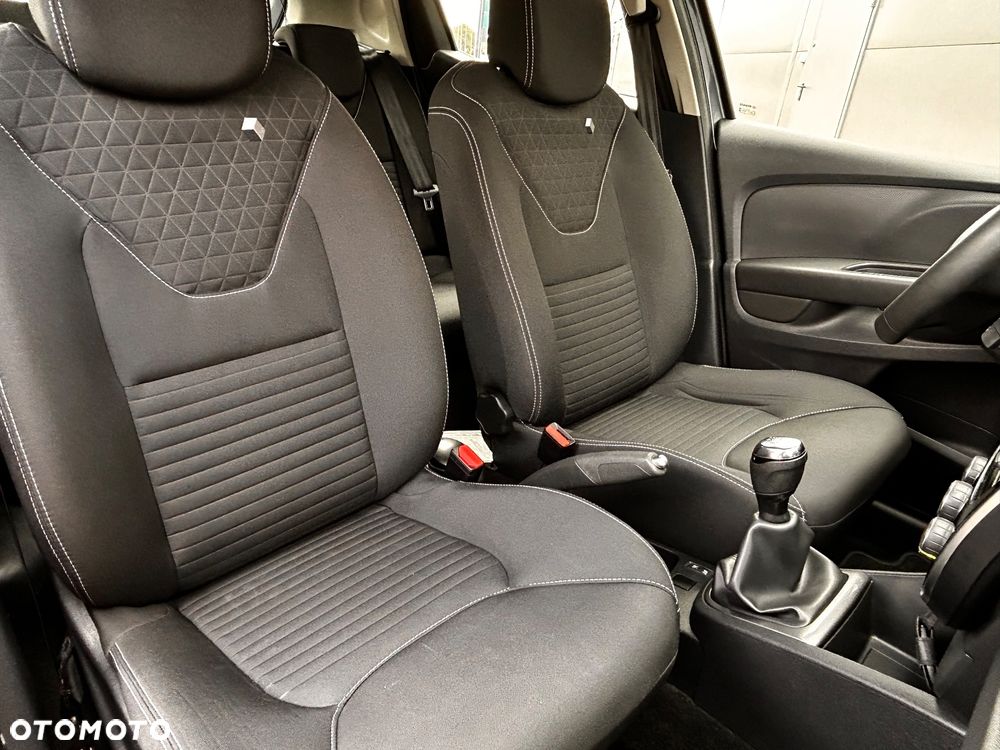 Renault Clio 1.2 16V 75 LIMITED - 28