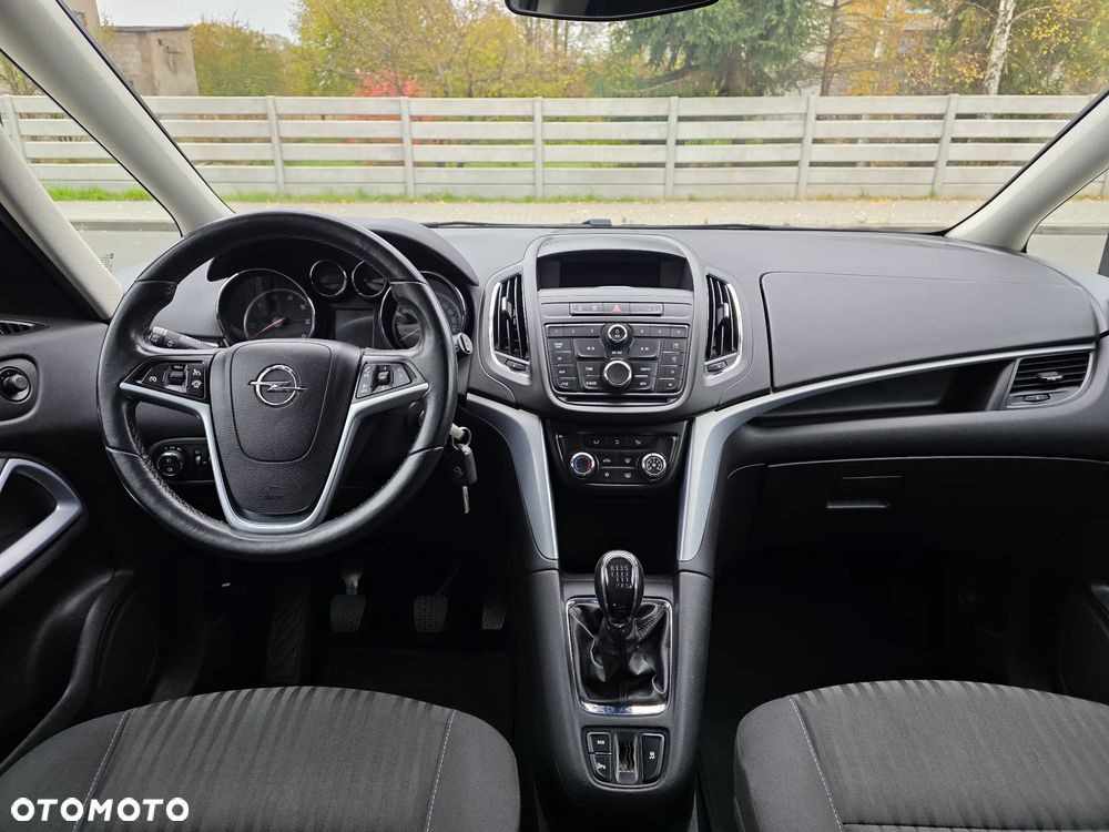 Opel Zafira 2012