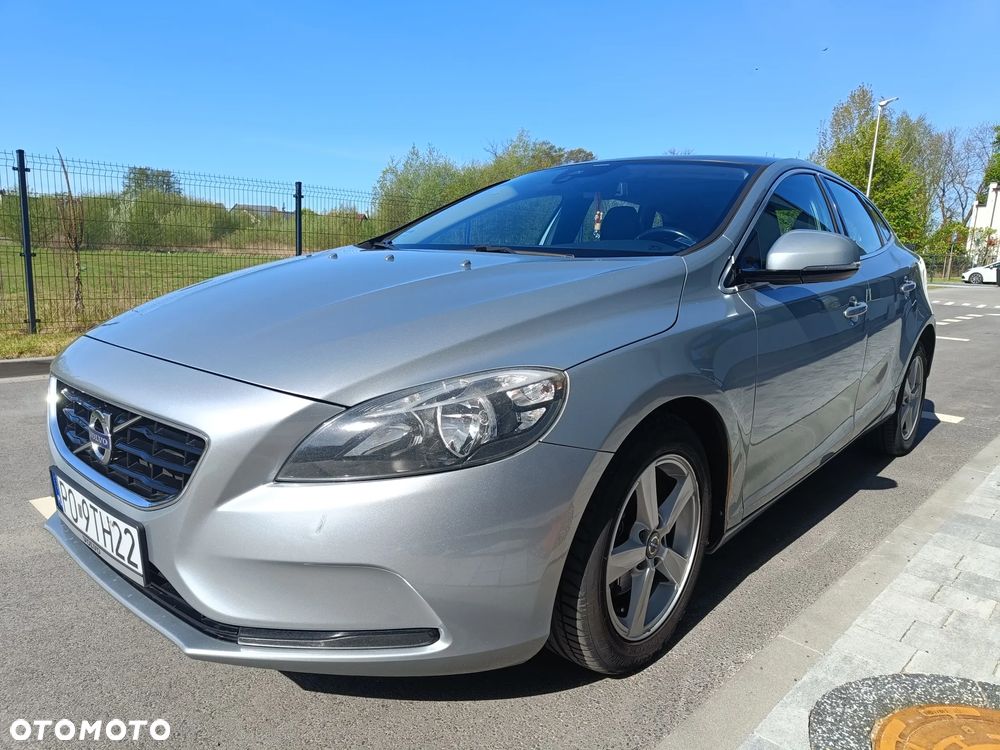 Volvo V40 D2 Momentum - 4