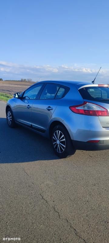 Renault Megane 1.6 16V Authentique - 3