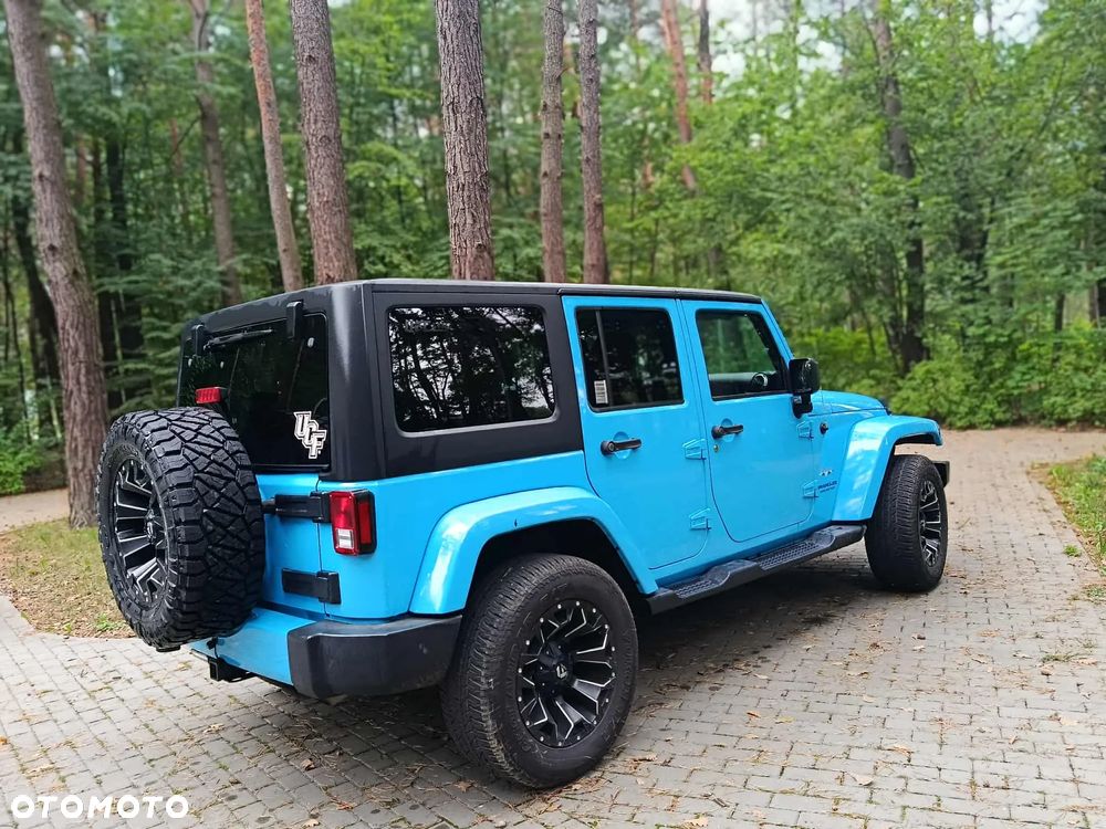 Jeep Wrangler 3.6 Unlim Sahara - 2