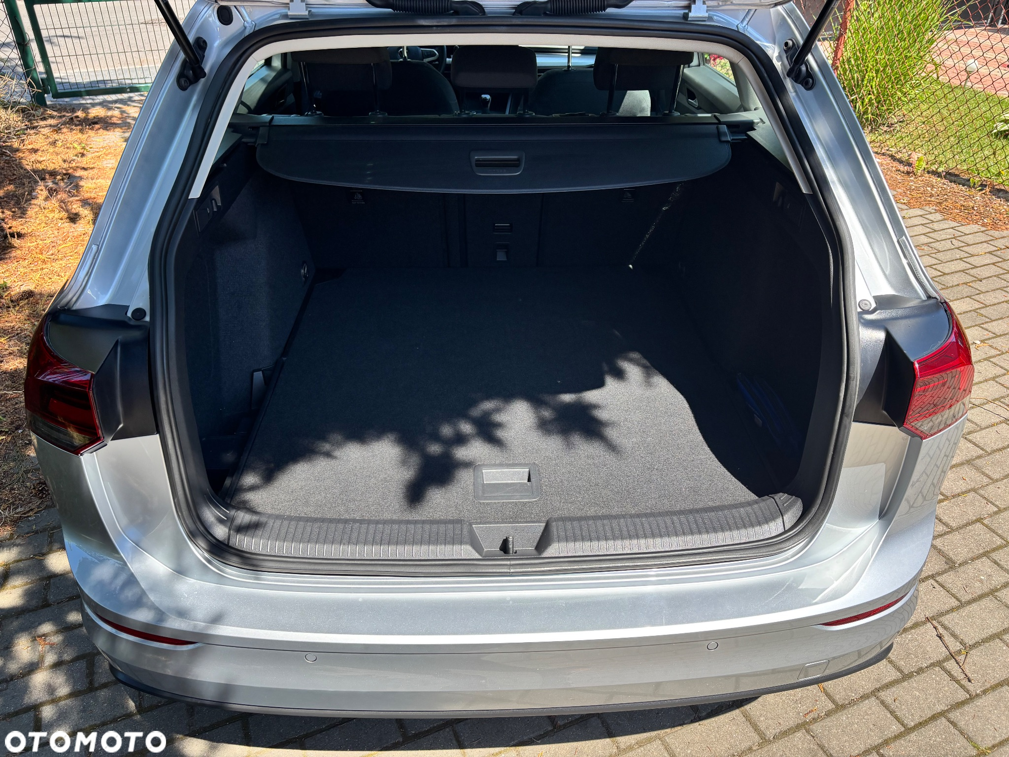 Volkswagen Golf VIII 1.5 TSI EVO Life - 37