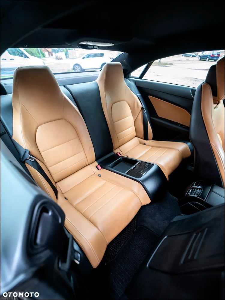 Mercedes-Benz Klasa E 250 BlueEFFICIENCY 7G-TRONIC Avantgarde - 36