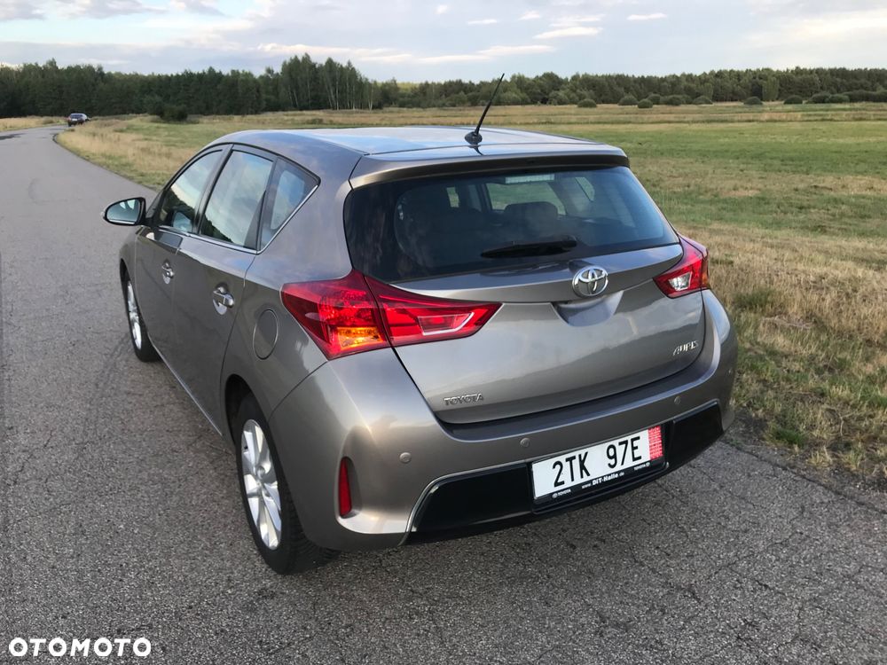 Toyota Auris - 4