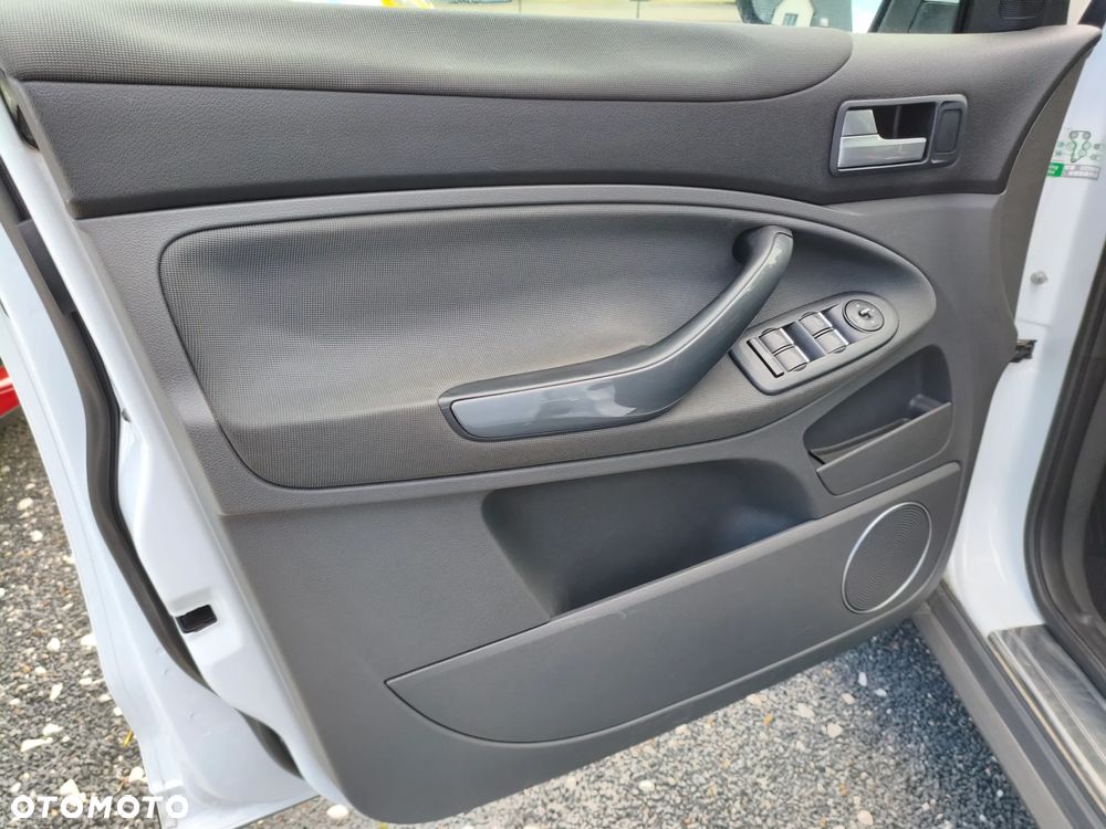 Ford Kuga 2.0 TDCi 4x4 Titanium - 22