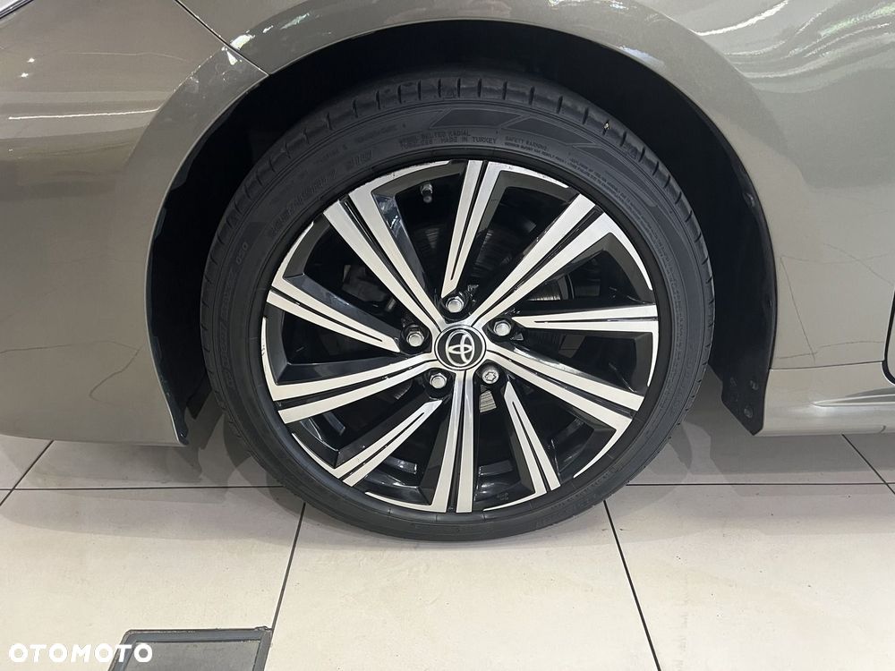 Toyota Corolla 1.8 Hybrid Executive - 9