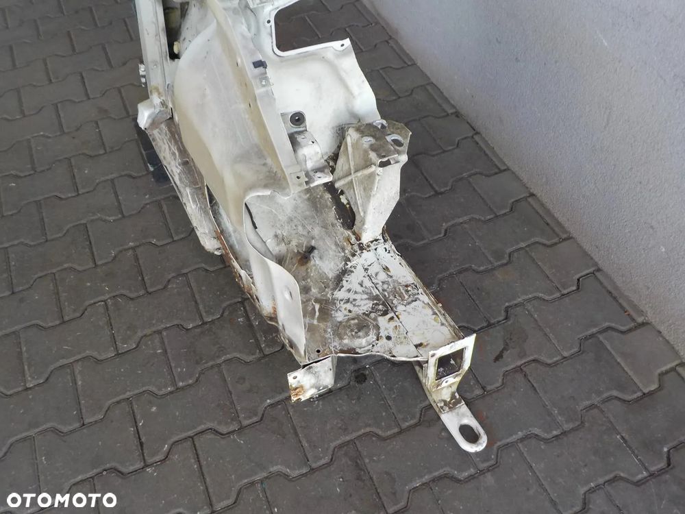 VW T4 POSZYCIE FARTUCH BŁOTNIKA ĆWIARTKA PRAWA PRZÓD PODŁUŻNICA - 4