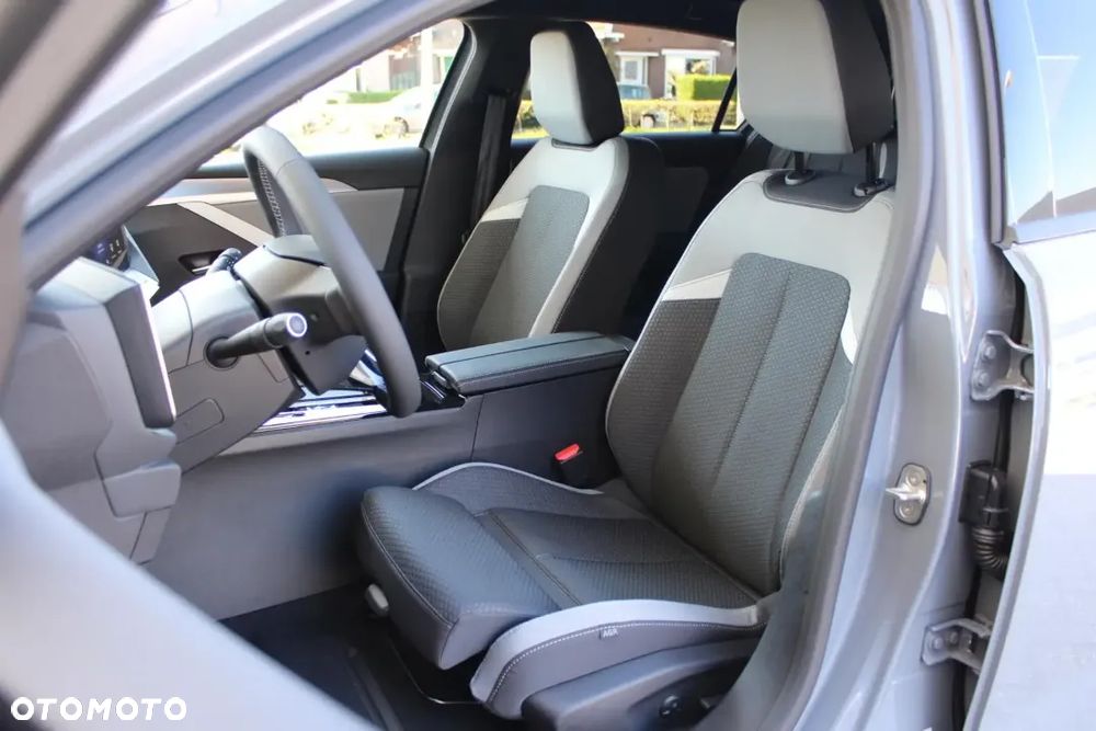 Opel Astra 58kWh Edition - 25