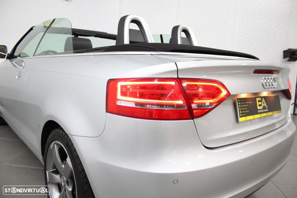 Audi A3 Cabrio 1.6 TDi Attraction - 11