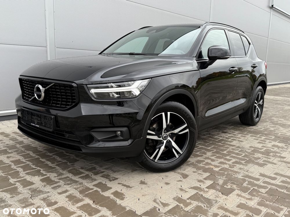 Volvo XC 40 T3 R-Design - 1