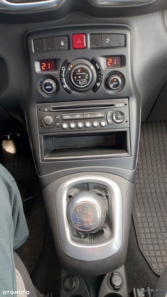 Citroën C3 Picasso 1.4i Attraction - 20