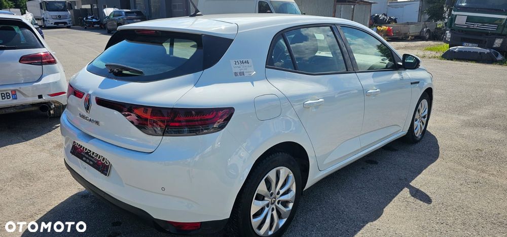 Renault Megane 1.5 dCi Energy Life EU6 - 8