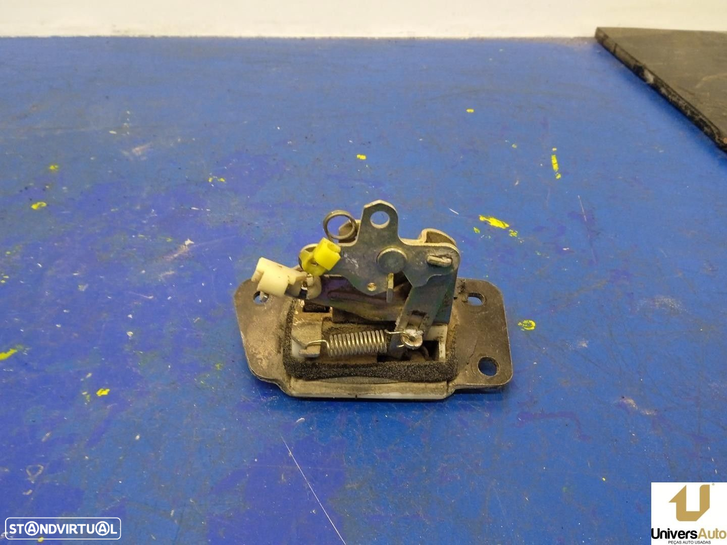 FECHADURA MALA / PORTA TRASEIRA HYUNDAI H100 FURGÃO 1998 -4BF-E - 2