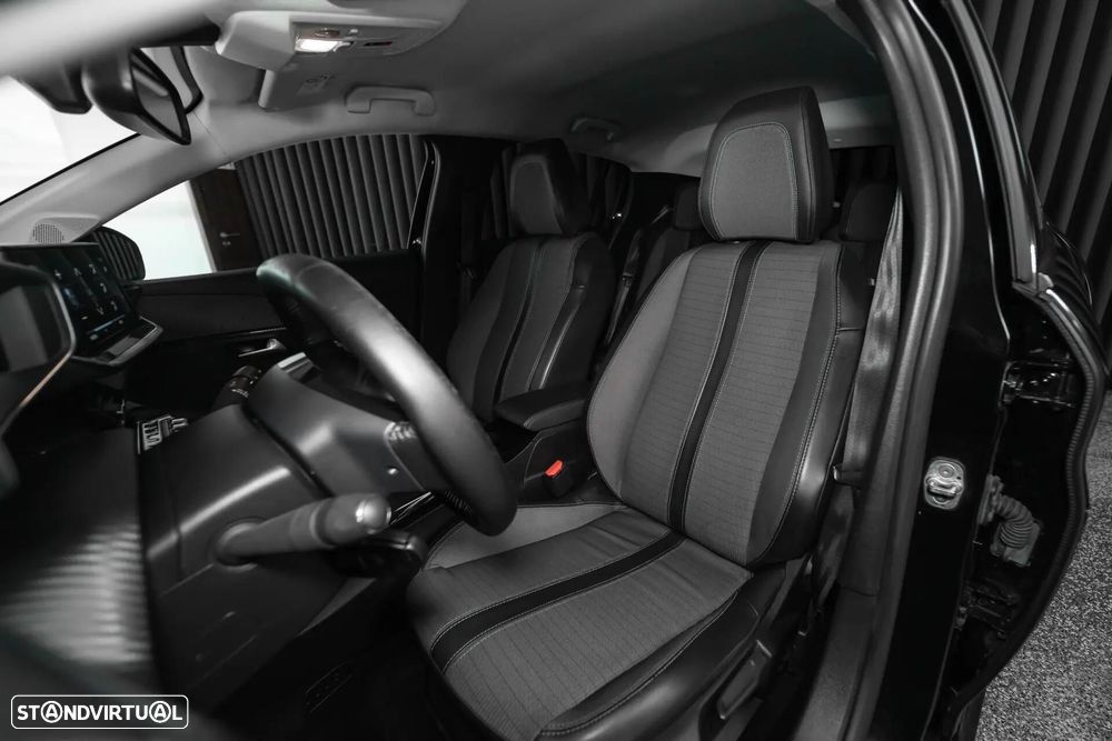 Peugeot e-208 50 kWh Allure - 37
