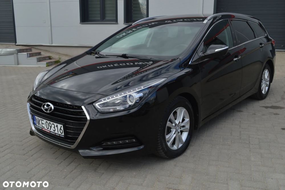 Hyundai i40 Kombi blue 1.6 Family+ - 5