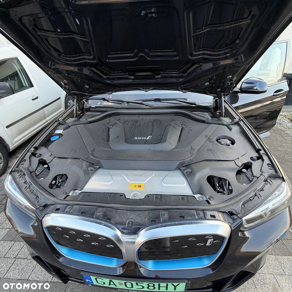 BMW iX3 80kWh Inspiring - 9