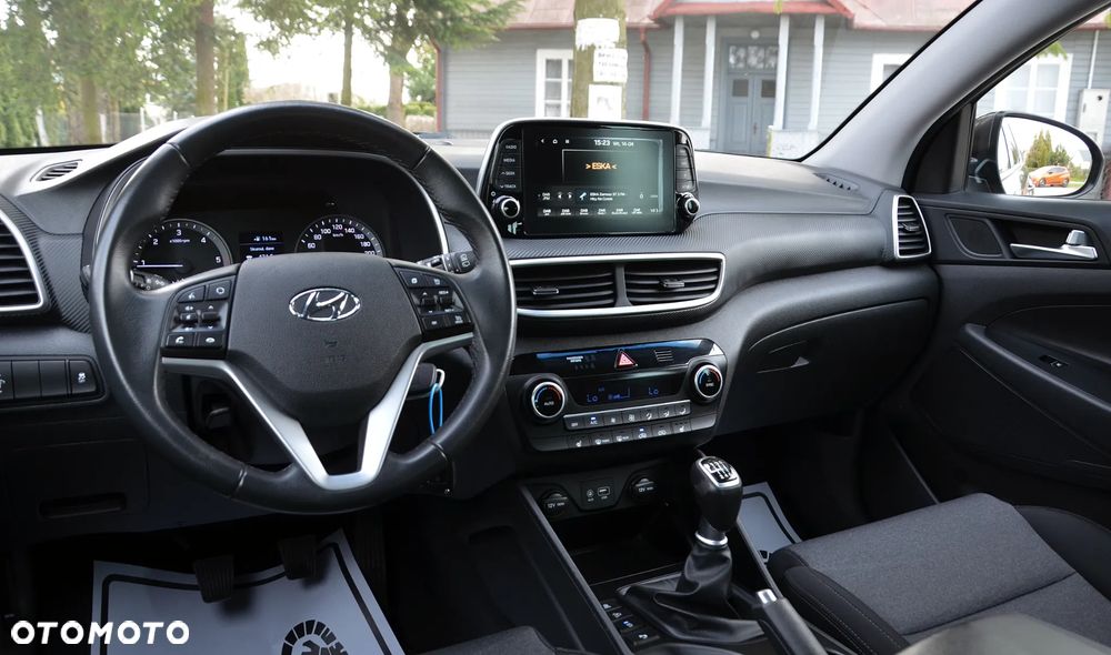 Hyundai Tucson 1.6 CRDi 2WD Select - 25