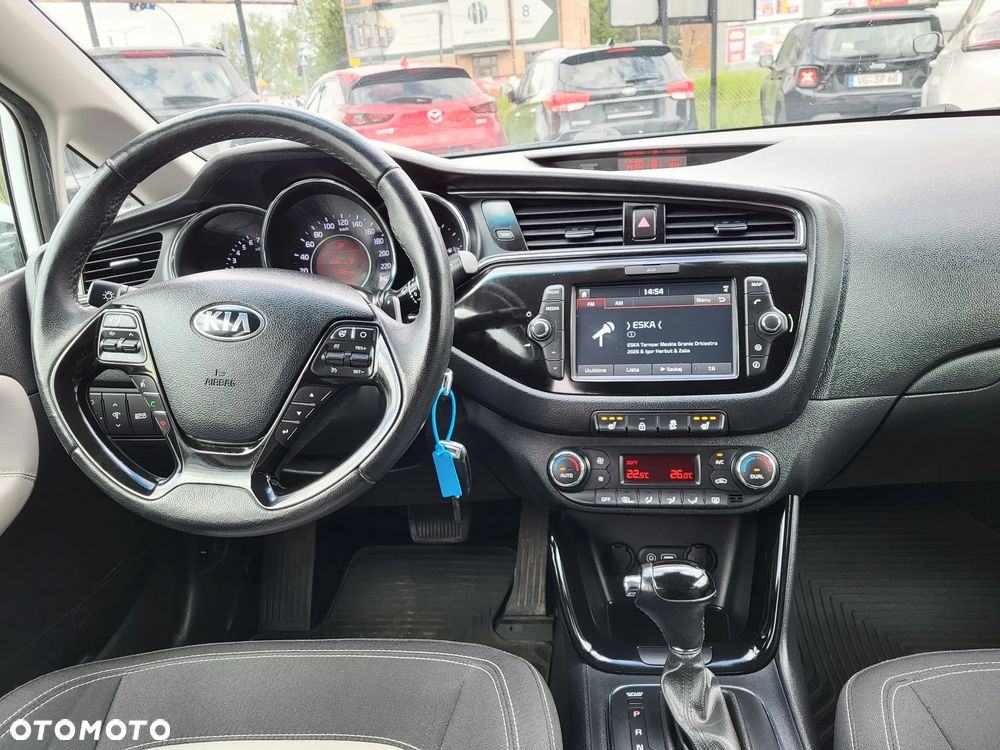 Kia Ceed 1.6 GDI L Business Line DCT - 24