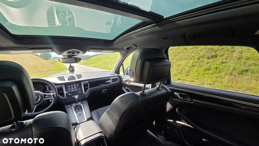 Porsche Macan - 17