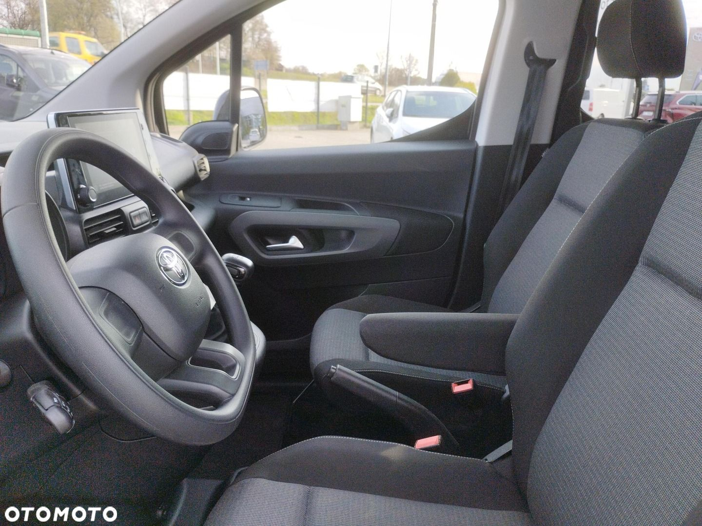 Toyota Proace City Verso Long 1.5 D-4D Business - 12