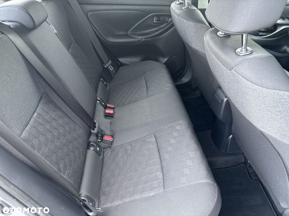 Toyota Yaris Hybrid 1.5 Style - 18