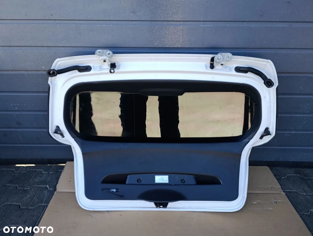 BMW 1 E81 LIFT KLAPA TYLNA TYŁ KOMPLETNA - 3