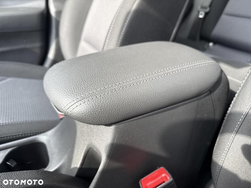 Hyundai i30 1.5 DPI Classic + - 18