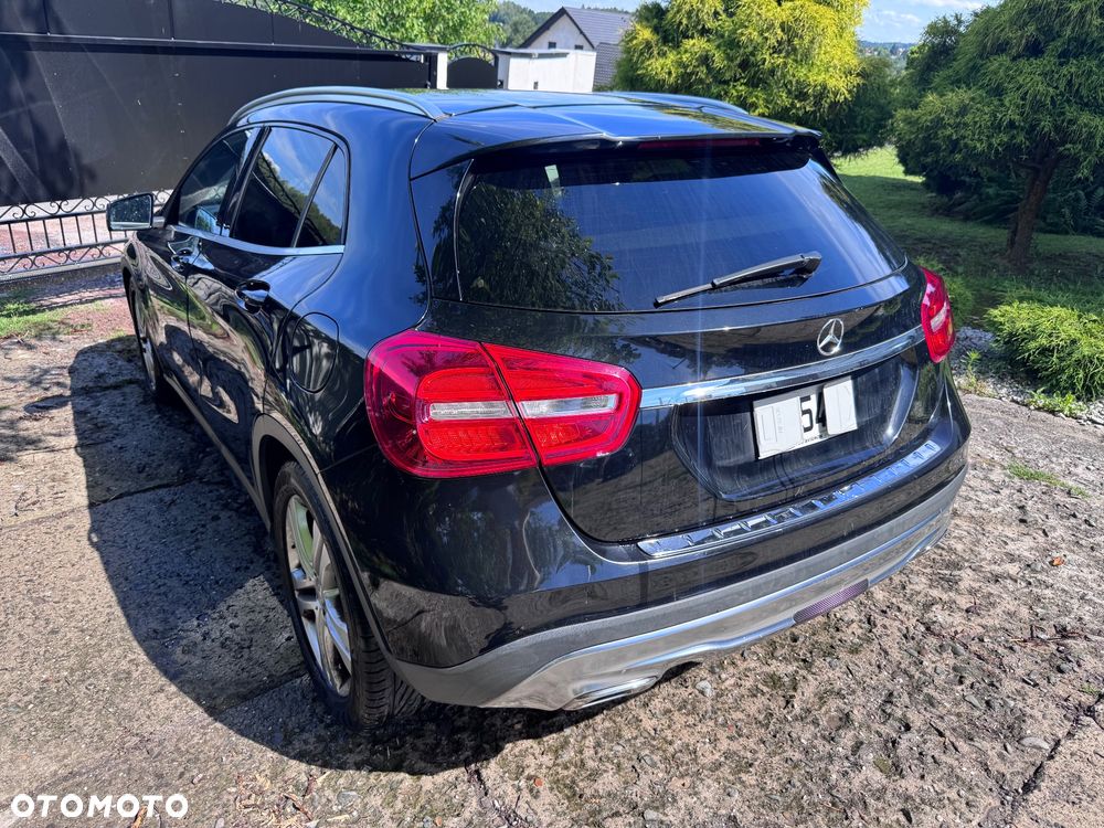 Mercedes-Benz GLA 220 d 4Matic 7G-DCT StreetStyle - 15