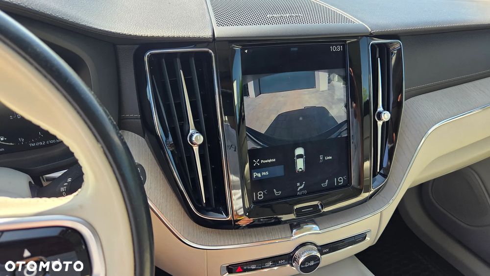 Volvo XC 60 - 29