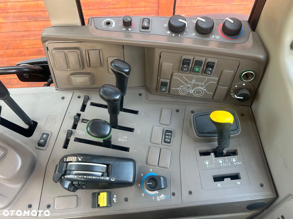 John Deere 6175M - 25