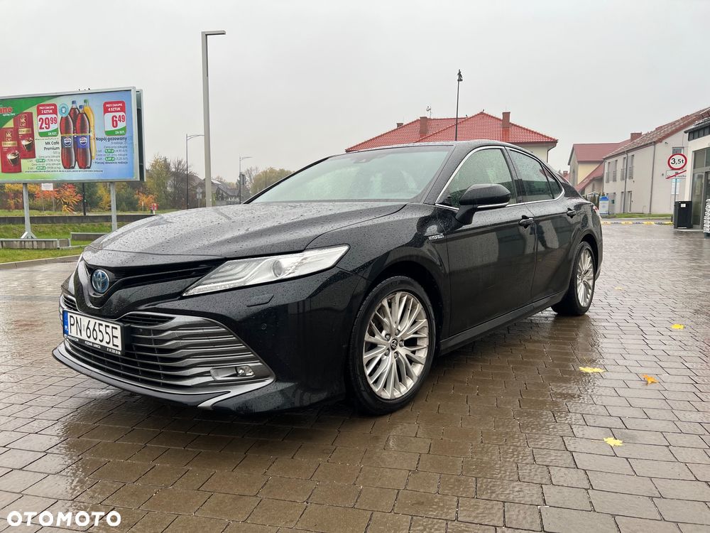 Toyota Camry - 8