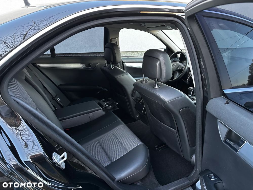 Mercedes-Benz Klasa C 180 Kompressor Avantgarde - 15