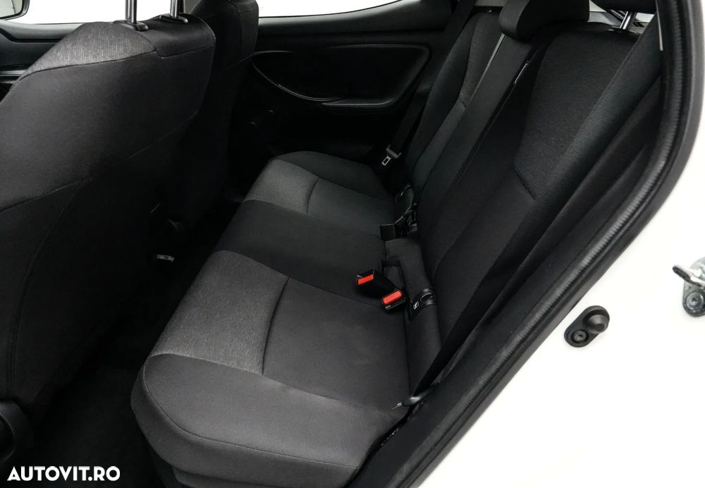 Toyota Yaris 1.5 VVT-i HSD Exclusive Premiere - 19