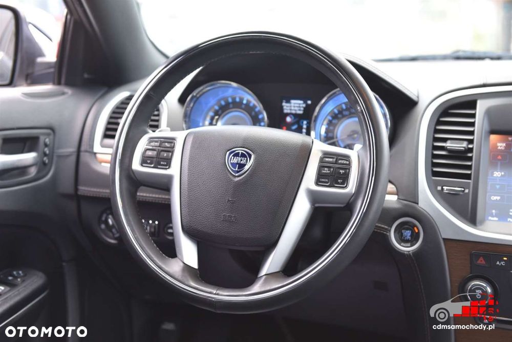 Lancia Thema 3.6 Executive AWD - 24