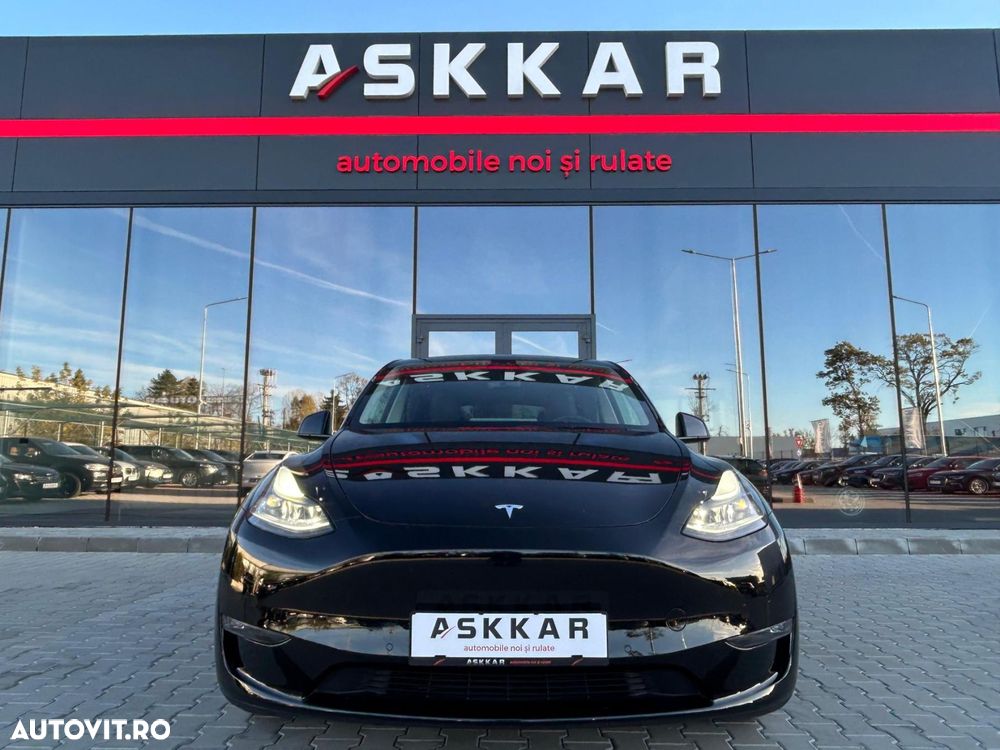 Tesla Model Y Performance Dual Motor AWD - 4