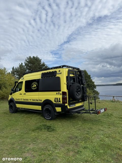 Mercedes-Benz Sprinter - 4