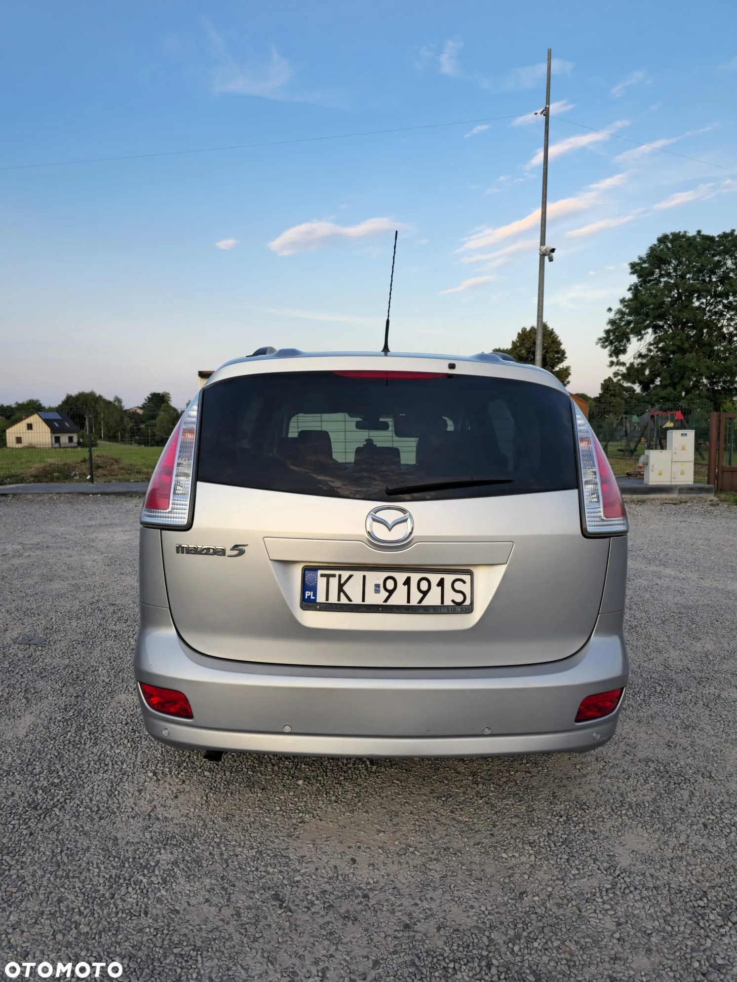 Mazda 5 - 6