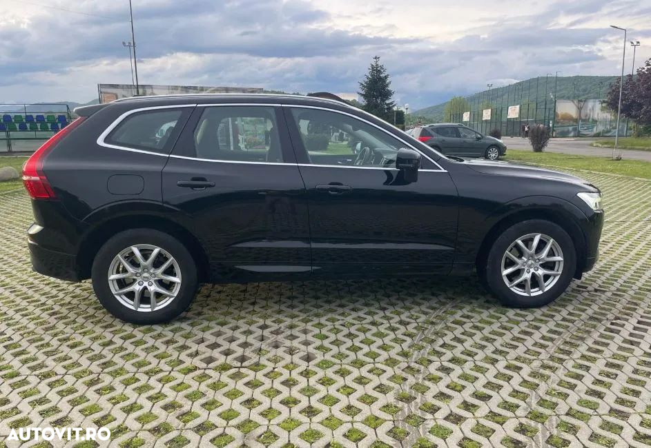 Volvo XC 60 D4 Momentum - 2