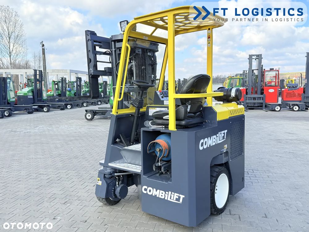 Combilift WÓZEK CZTEROKIERUNKOWY - WIELOKIERUNKOWY | COMBILIFT CB2500 | GAS | TRIPLEX 4900MM | WOLNY SKOK | POZYCJONER WIDEŁ | PRZESUW WIDEŁ | STAN IDEALNY | Szeroka oferta wózków czterokierunkowych i bocznych, dopasowanych do różnorodnych potrzeb i zastosowań - 30