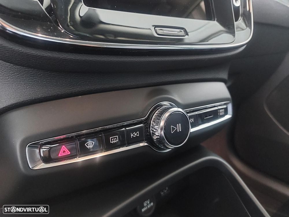 Volvo XC 40 1.5 T4 PHEV Inscription Expression - 26