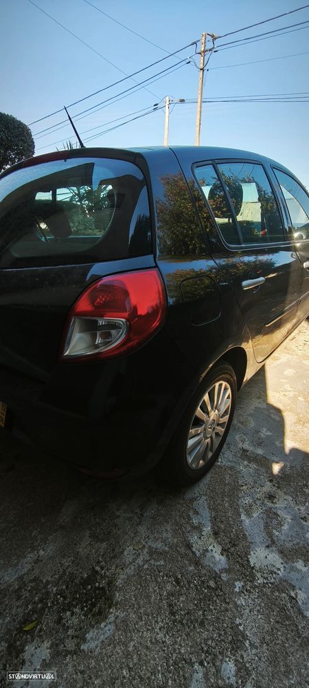 Renault Clio 1.2 16V Dynamique S - 2