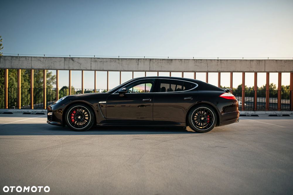 Porsche Panamera - 6