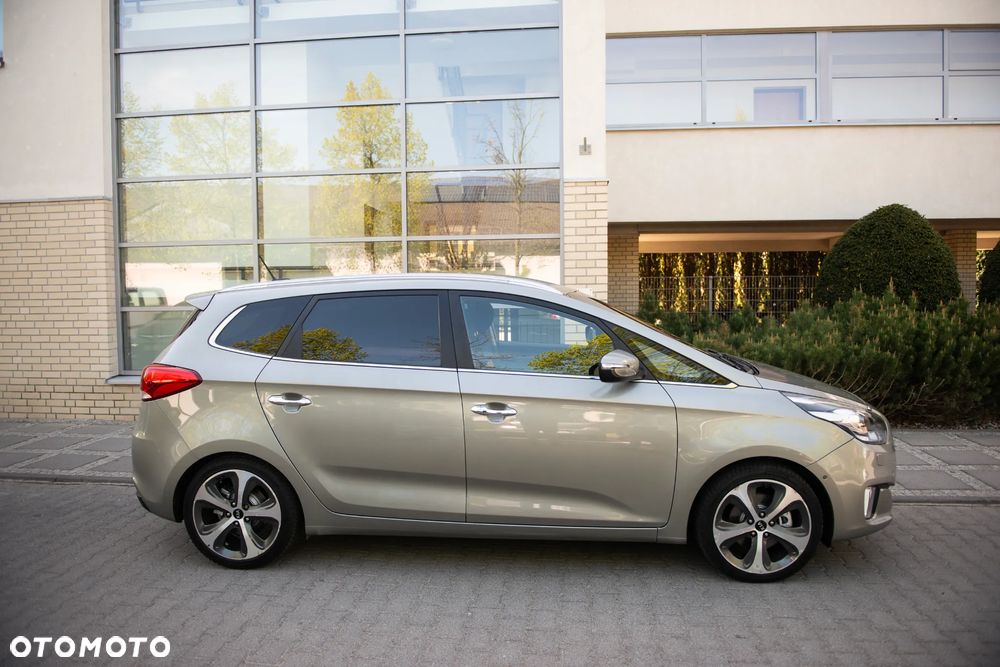 Kia Carens 1.7 CRDi Vision - 11