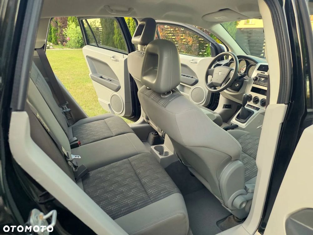 Dodge Caliber 1.8 SXT - 8