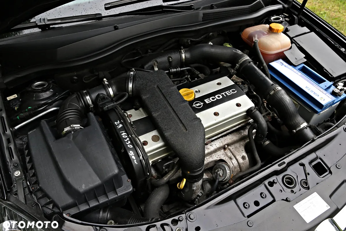 Opel Astra 2.0 Turbo Sport - 40