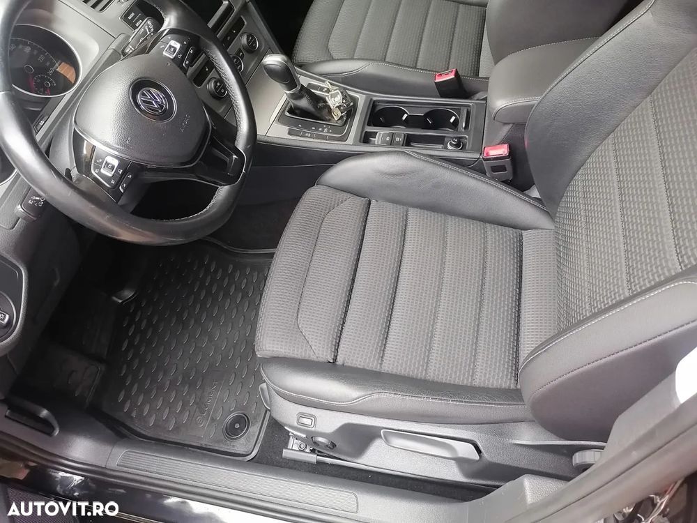 Volkswagen Golf 1.6 TDI BlueMotion Technology DSG Comfortline - 7