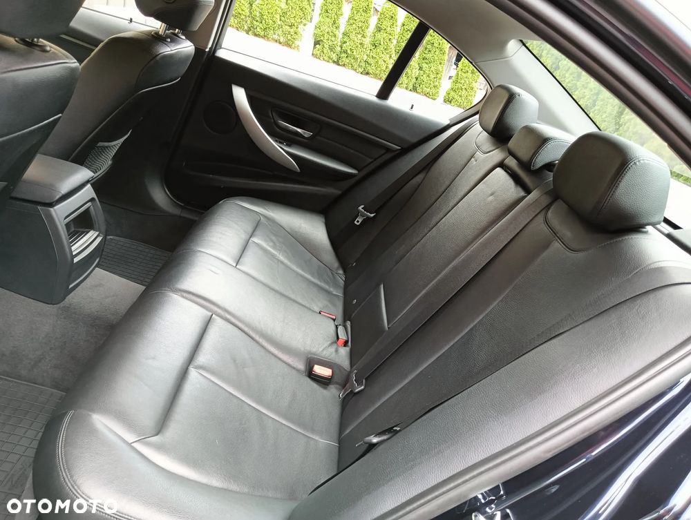 BMW Seria 3 - 27