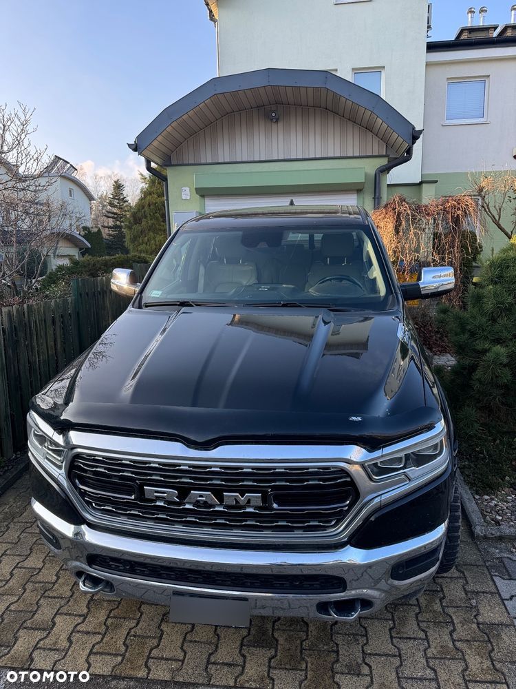 Dodge RAM - 1