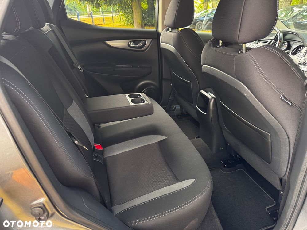 Nissan Qashqai 1.2 DIG-T Visia EU6 - 28